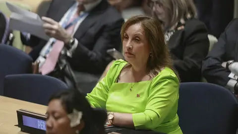 Vacancia de Dina Boluarte entra en cuenta regresiva: moción ya supera el mínimo de firmas en el Congreso