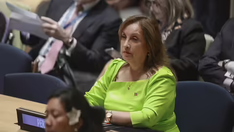 Vacancia de Dina Boluarte entra en cuenta regresiva: moción ya supera el mínimo de firmas en el Congreso