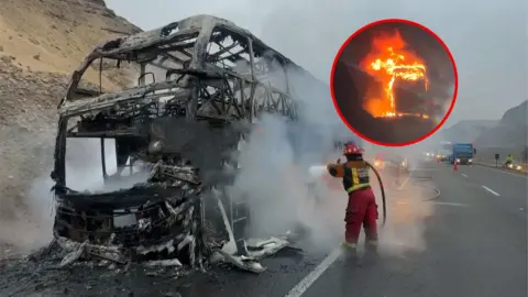 Bus de Jacksa se incendia en la Panamericana Sur: más de 50 pasajeros salvan de morir camino a Ica