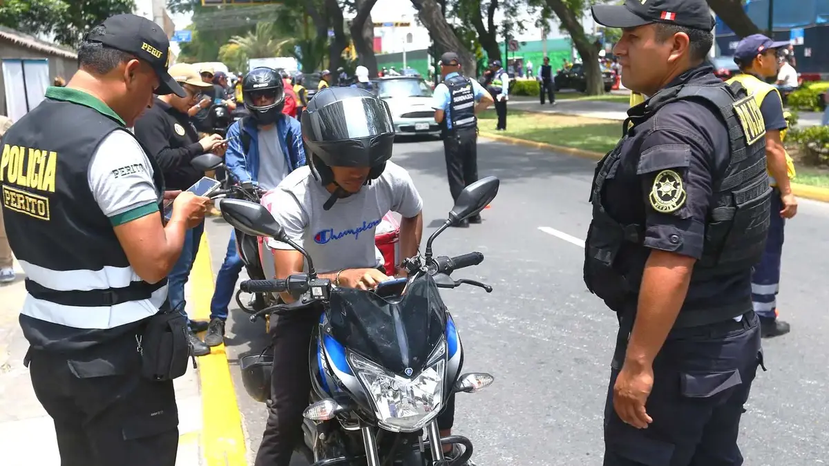 Confirman que prohibición de ir de a dos en moto aplica para Pisco en estado de emergencia por inseguridad