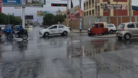 Ica amaneció con intensas lluvias este 5 de enero y causó aniegos, apagones y suspensión de labores