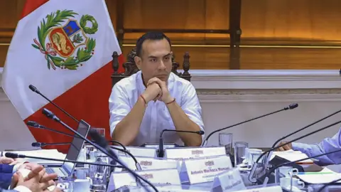 Congreso censura a José Jerí con 75 votos y lo destituye de la Presidencia del Perú