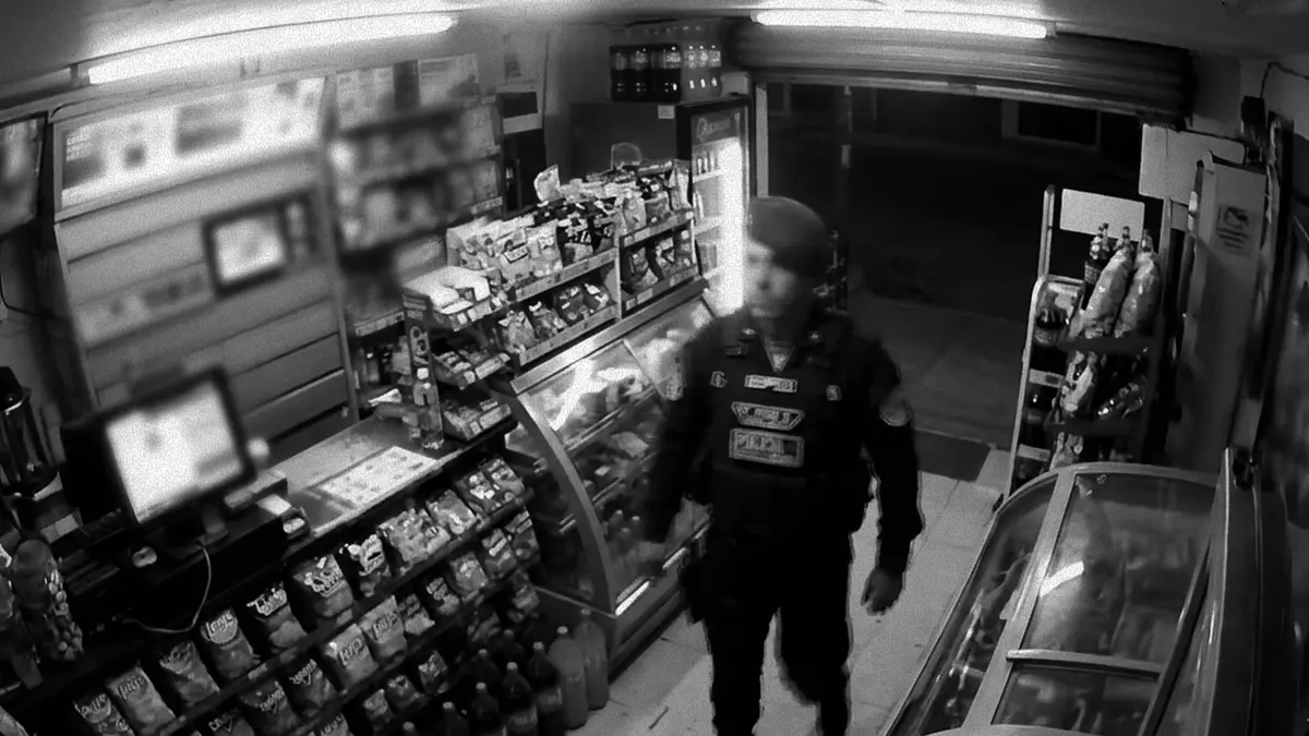 Buscan a Suboficial PNP por presunto robo en minimarket de Las Casuarinas en Ica