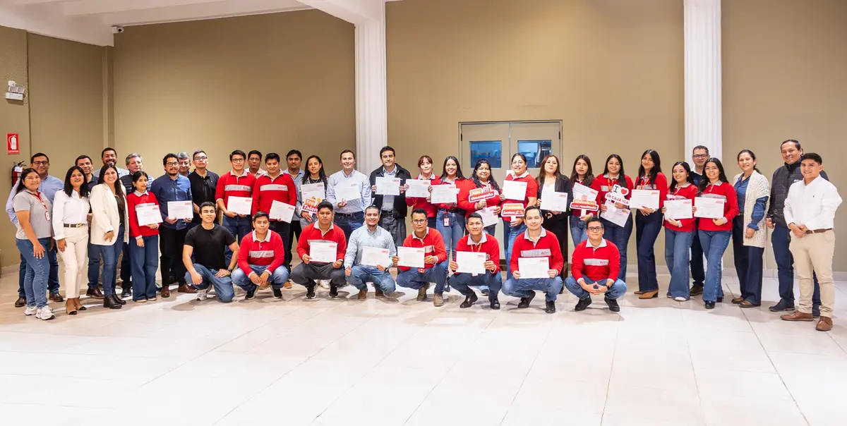 Caja Ica reconoce el talento y compromisos de sus colaboradores en ceremonia de reconocimiento al desempeño 2025