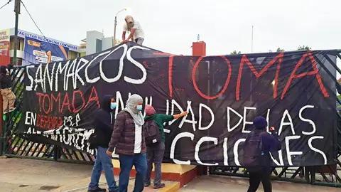 Estudiantes toman Universidad Nacional Mayor de San Marcos contra proyecto de reelección de autoridades