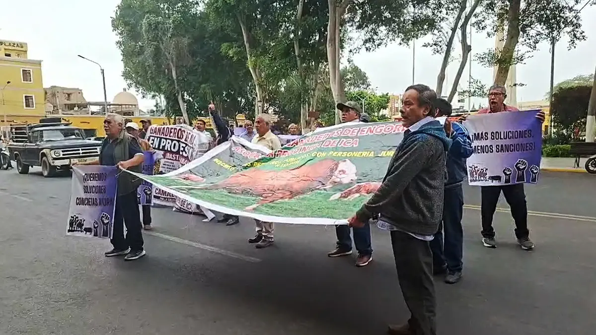 Ganaderos protestan por cierre del camal municipal de Ica y advierten riesgo de mataderos clandestinos