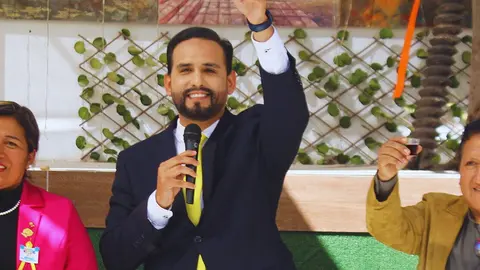 Wilfredo Gonzales, promotor del Colegio Colegio Data System's retira su precandidatura para las Elecciones en Ica