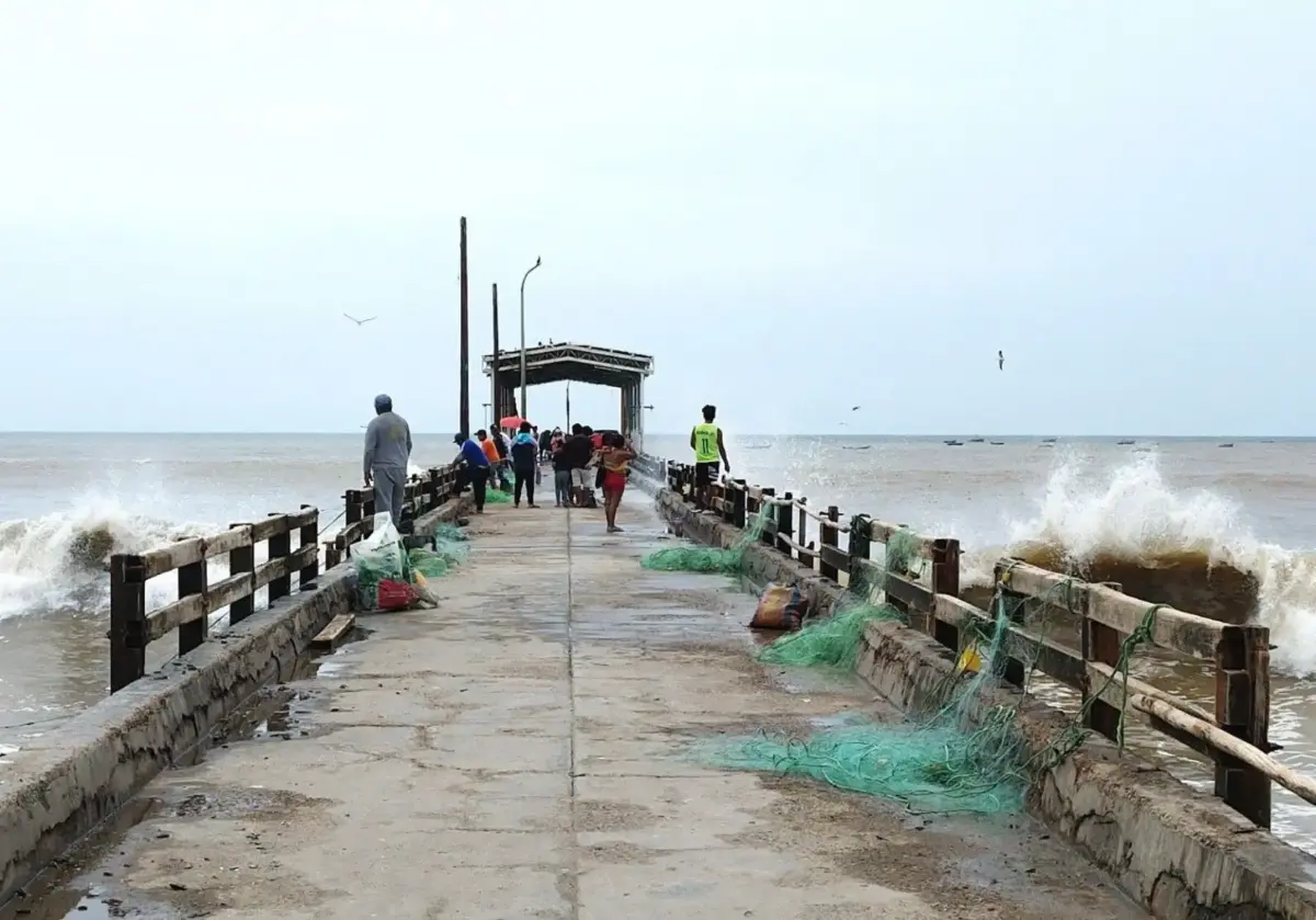 Chincha: Oleajes anómalos dejan a 500 pescadores artesanales sin empleo en Tambo de Mora