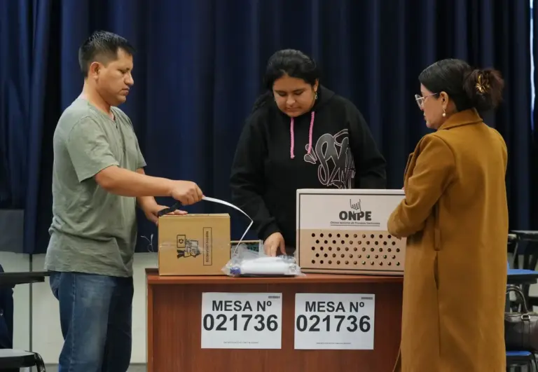 Ica: Instalan primeras mesas de sufragio para la segunda vuelta electoral