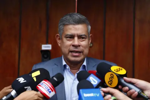 Luis Galarreta exige respeto a organismos electorales tras declaraciones de Roberto Sánchez