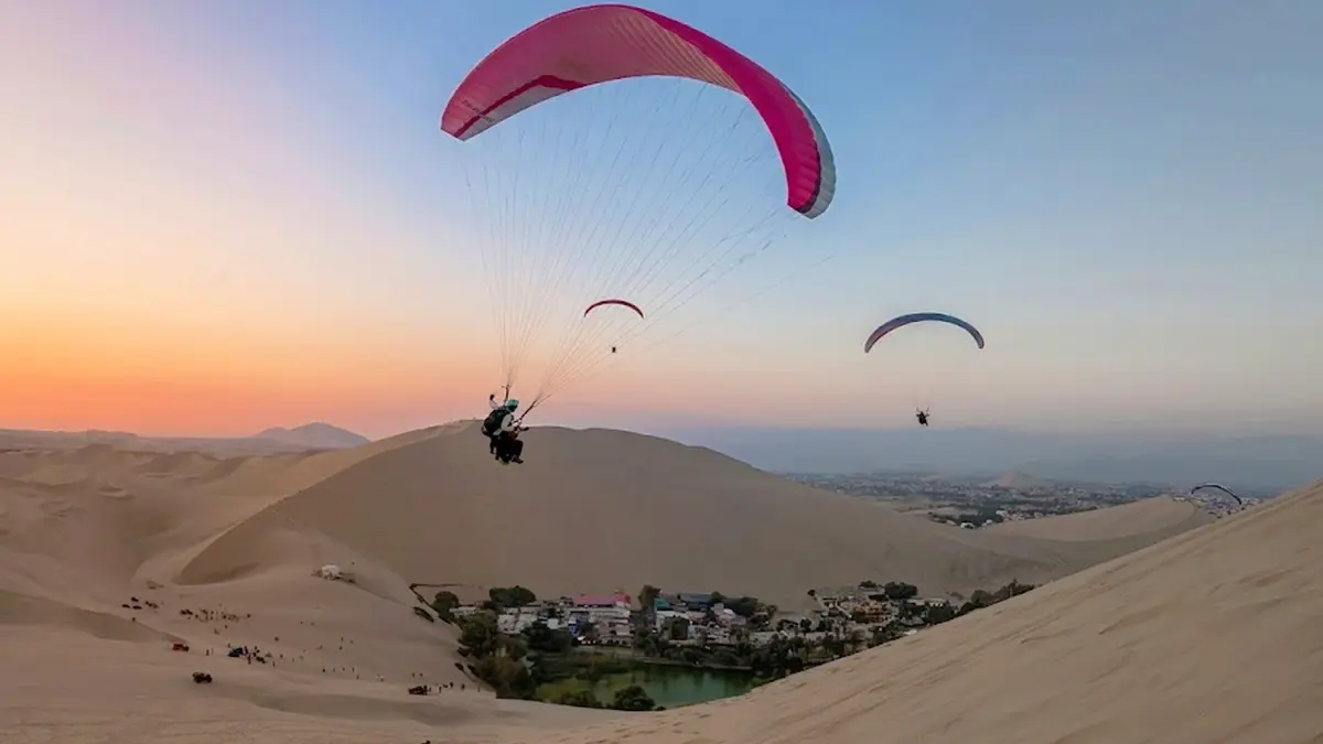 Parapentes en Huacachina operarían sin permiso y piden al GORE Ica un parapuerto sobre las duna