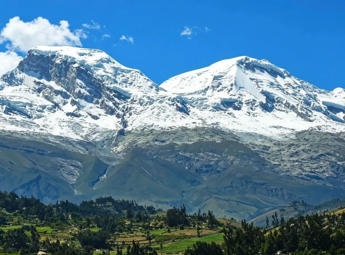 Áncash: Tres montañistas desaparecidos en el nevado Huascarán tras perder contacto
