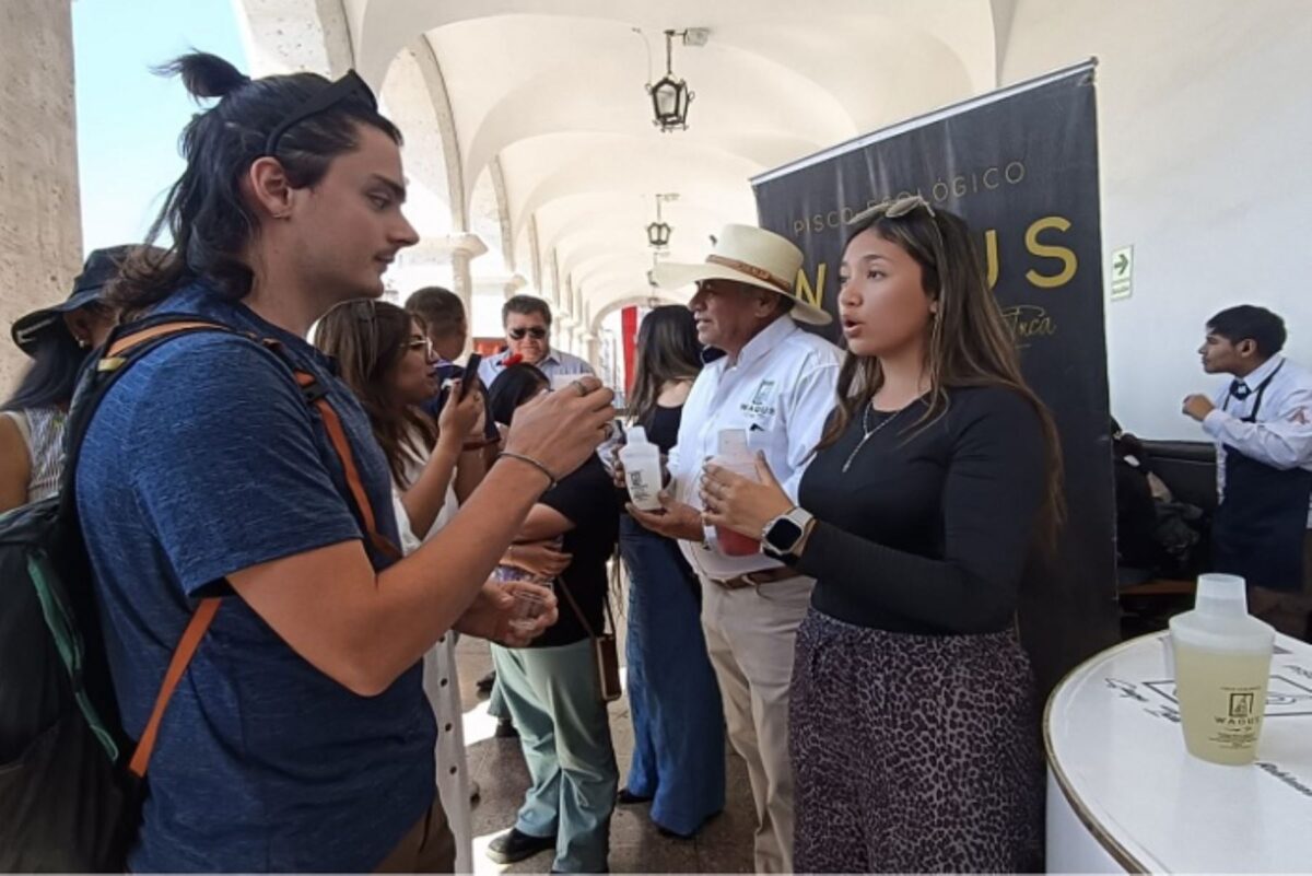 Arequipa: Siete bodegas locales celebran el Día Nacional del Pisco en la Plaza de Armas