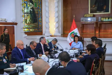 Keiko Fujimori coordina con Fiscalía facultades legislativas para combatir la criminalidad