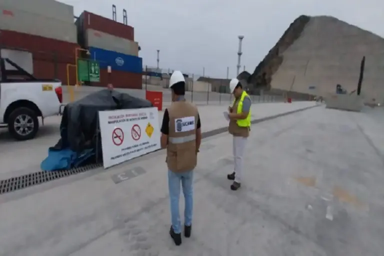 Lima: Sucamec incauta 2.5 toneladas de nitrato de amonio en el megapuerto de Chancay