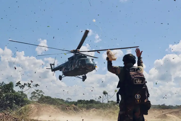 Madre de Dios: Fuerzas Armadas destruyen 36 campamentos mineros ilegales en cinco días