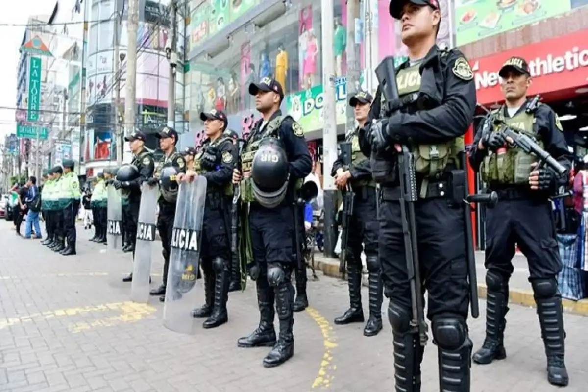 Policía despliega 350 efectivos en Gamarra para consolidar control territorial y evitar informalidad