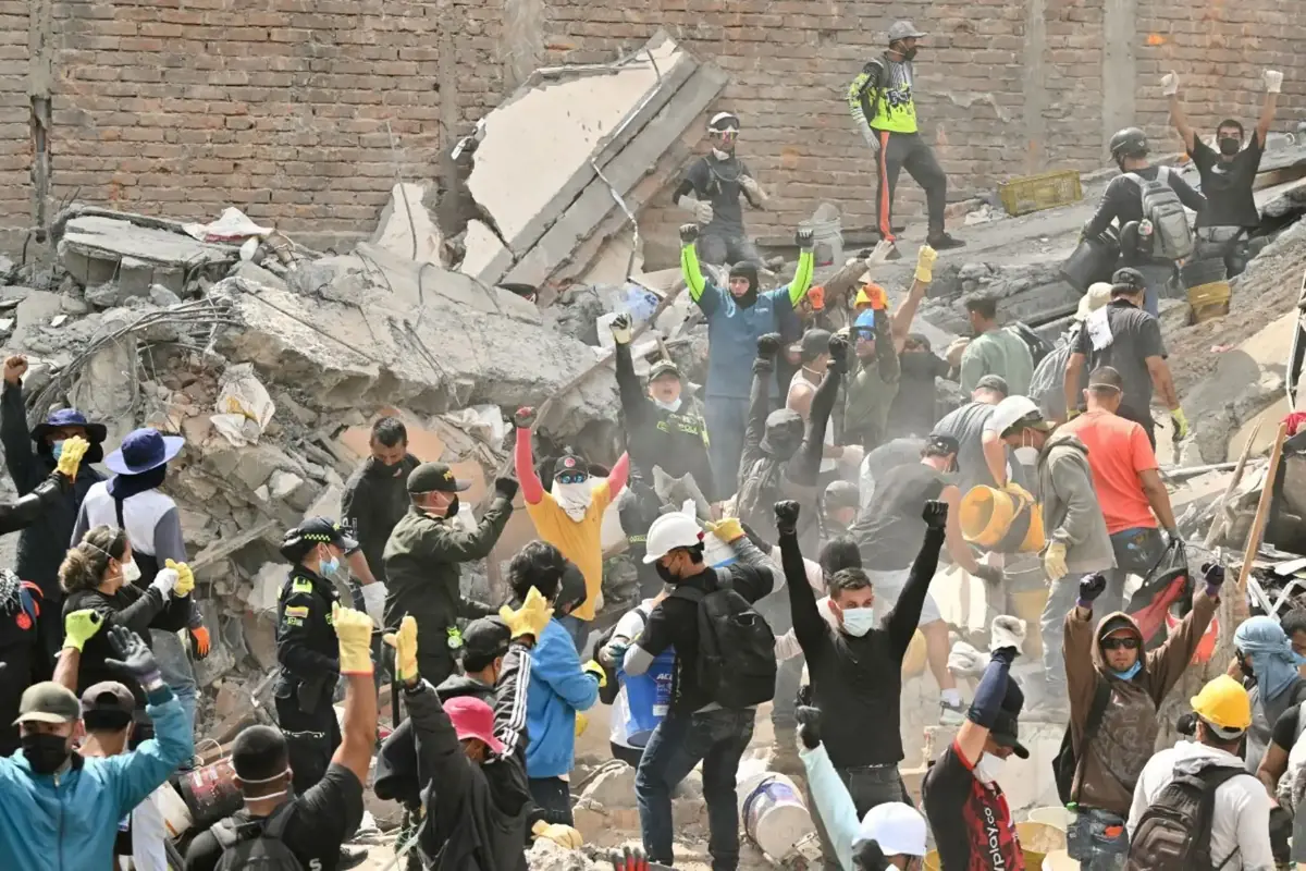 Sube a 265 la cifra de fallecidos por terremoto de 7.4 en Colombia