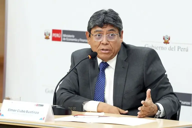 Sueldo mínimo subirá en dos tramos durante noviembre de 2026 y abril de 2027