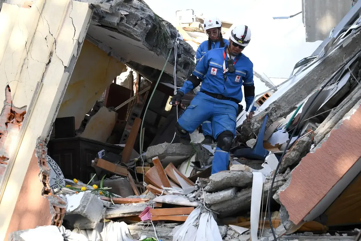 Terremoto de magnitud 7,4 en Colombia deja 111 fallecidos y graves daños estructurales